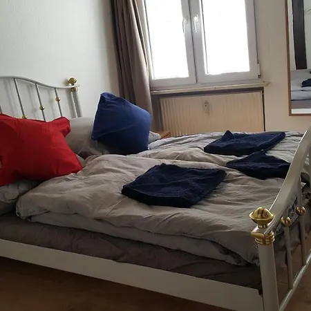 Low Budget Altstadtzimmer *