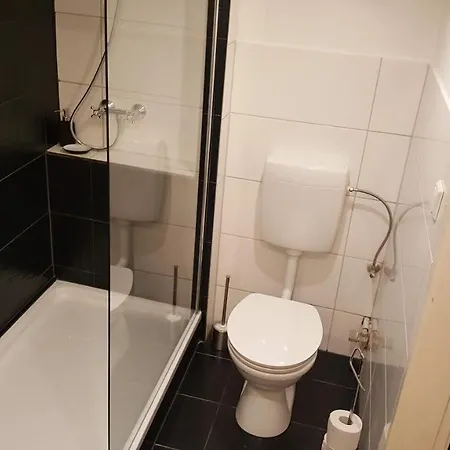 Low Budget Altstadtzimmer *